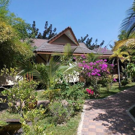 Finca-Marina Rayong Bagian luar foto