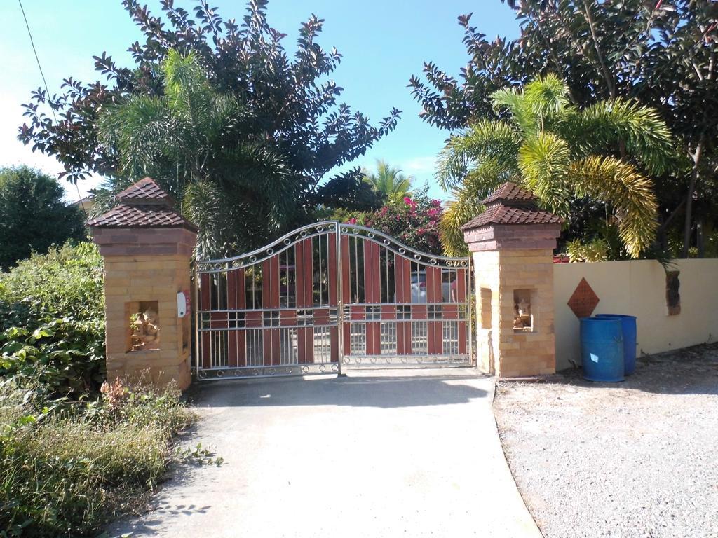 Finca-Marina Rayong Bagian luar foto